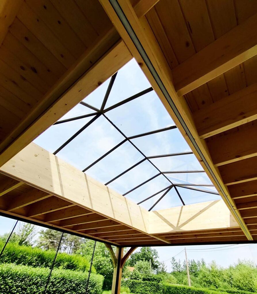 Schrijnwerker Limburg houten bijgebouw met glas
